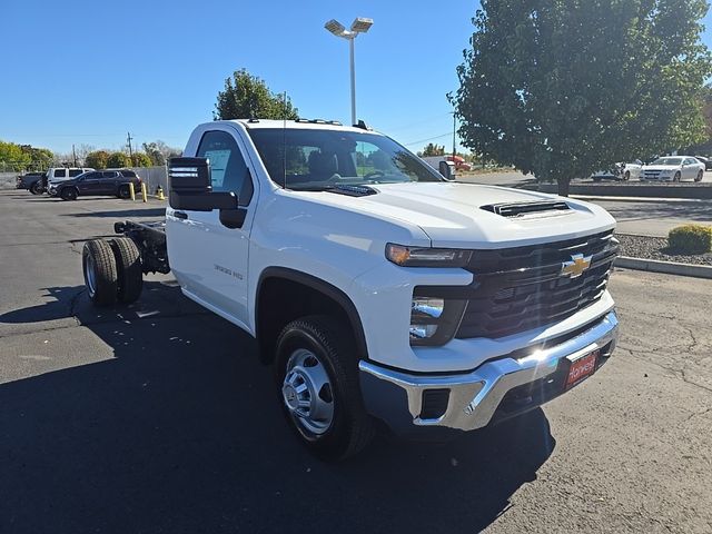 2025 Chevrolet Silverado 3500HD Work Truck