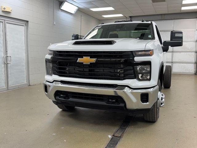 2025 Chevrolet Silverado 3500HD Work Truck