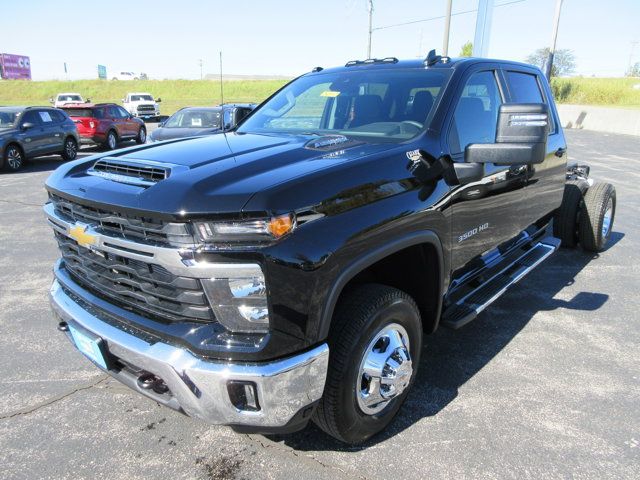 2025 Chevrolet Silverado 3500HD LT