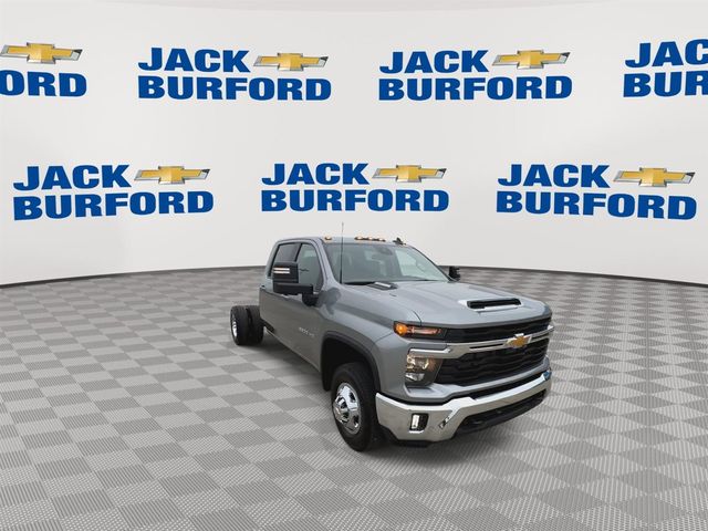 2025 Chevrolet Silverado 3500HD LT