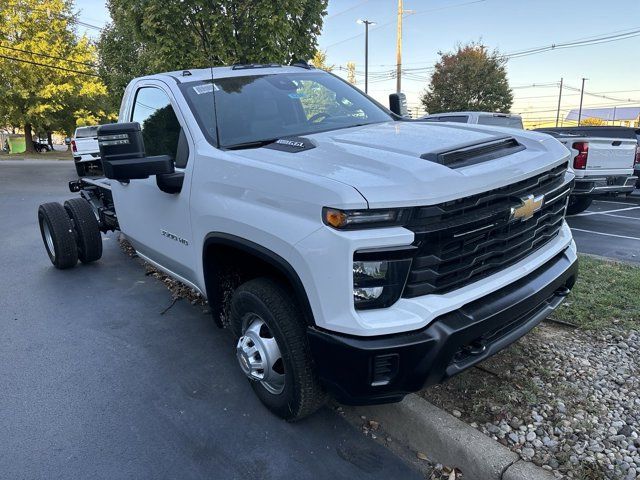 2025 Chevrolet Silverado 3500HD Work Truck