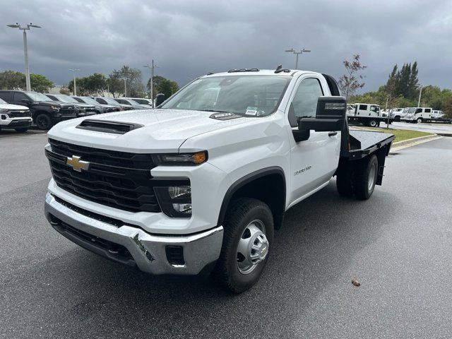 2025 Chevrolet Silverado 3500HD Work Truck