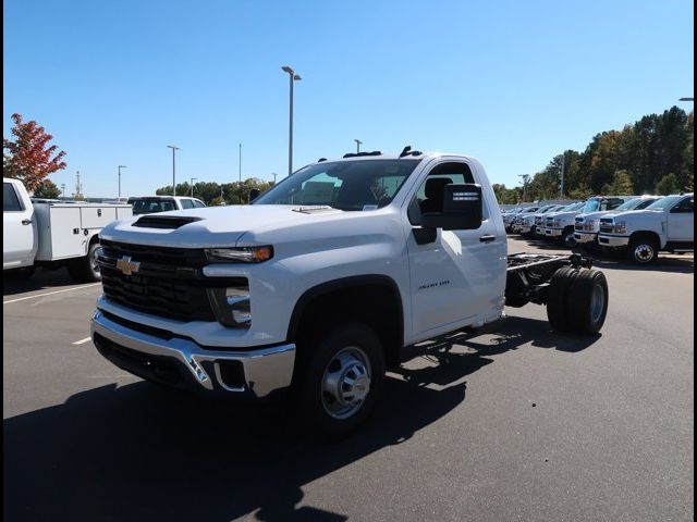 2025 Chevrolet Silverado 3500HD Work Truck