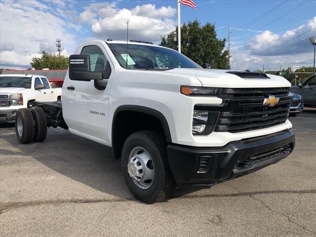 2025 Chevrolet Silverado 3500HD Work Truck