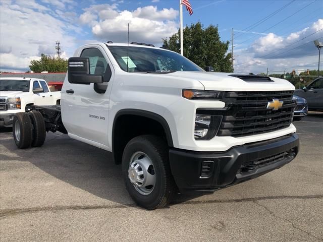 2025 Chevrolet Silverado 3500HD Work Truck