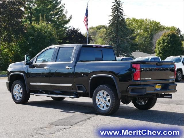 2025 Chevrolet Silverado 3500HD High Country