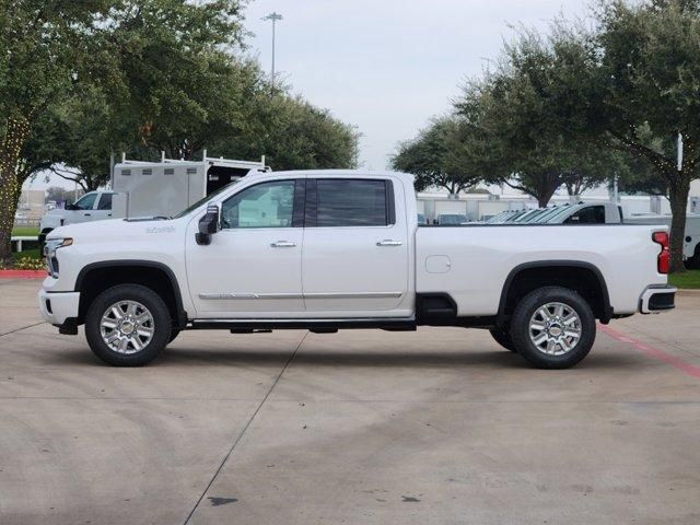 2025 Chevrolet Silverado 3500HD High Country