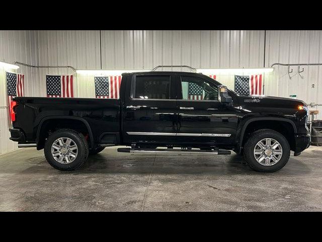 2025 Chevrolet Silverado 3500HD High Country