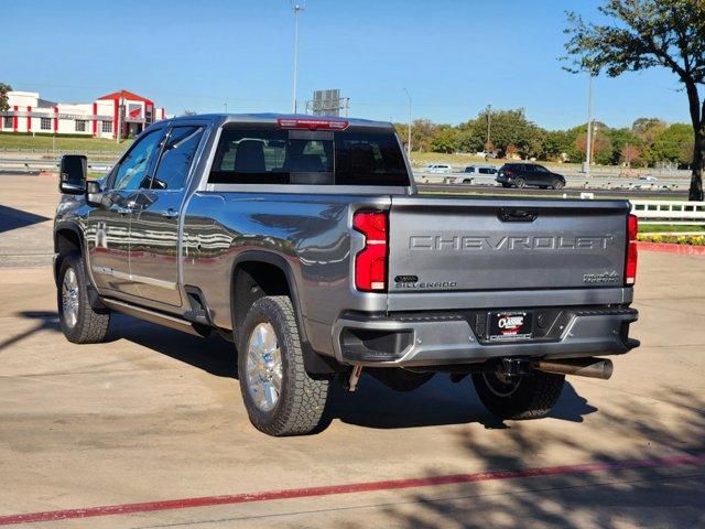 2025 Chevrolet Silverado 3500HD High Country