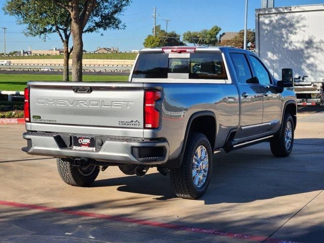 2025 Chevrolet Silverado 3500HD High Country