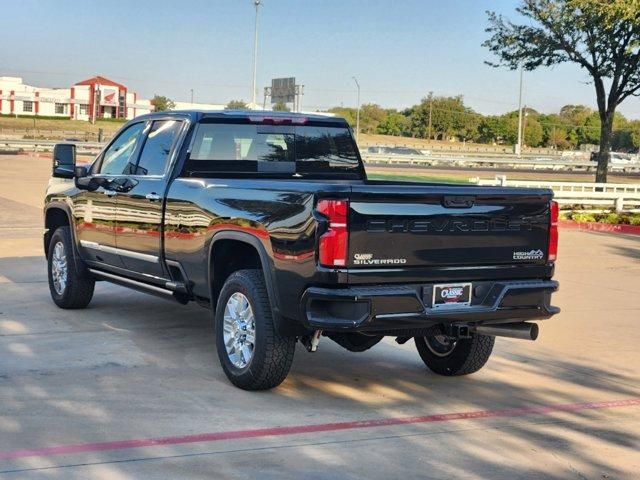 2025 Chevrolet Silverado 3500HD High Country