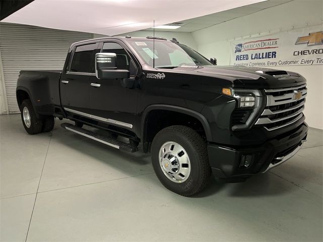 2025 Chevrolet Silverado 3500HD High Country