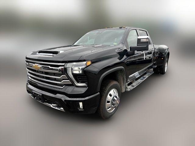 2025 Chevrolet Silverado 3500HD High Country