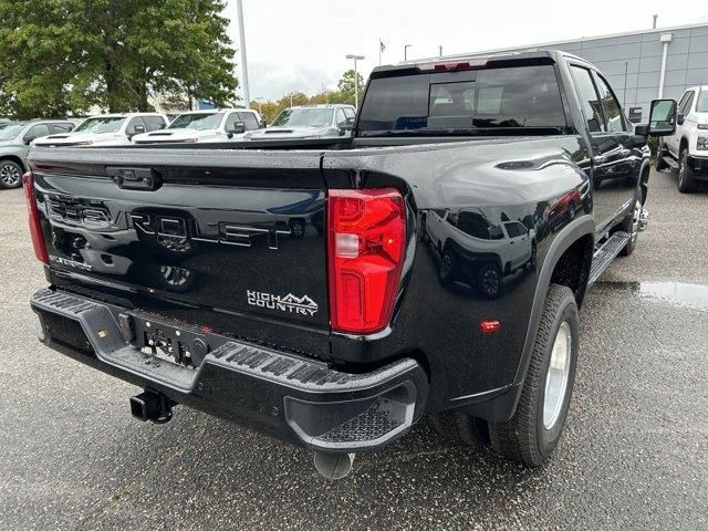 2025 Chevrolet Silverado 3500HD High Country