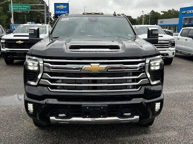 2025 Chevrolet Silverado 3500HD High Country