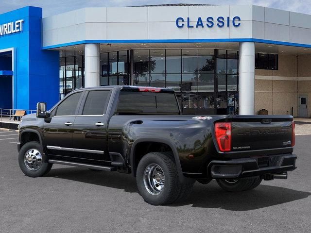 2025 Chevrolet Silverado 3500HD High Country