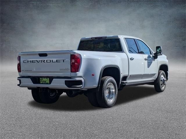 2025 Chevrolet Silverado 3500HD High Country