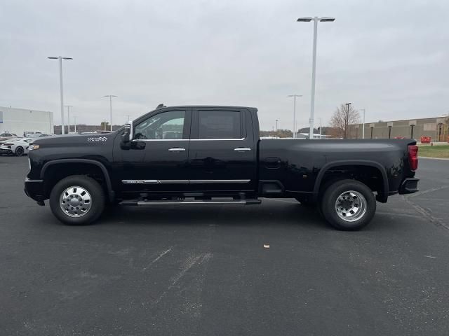 2025 Chevrolet Silverado 3500HD High Country