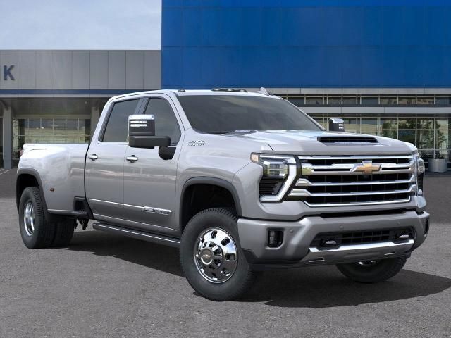 2025 Chevrolet Silverado 3500HD High Country