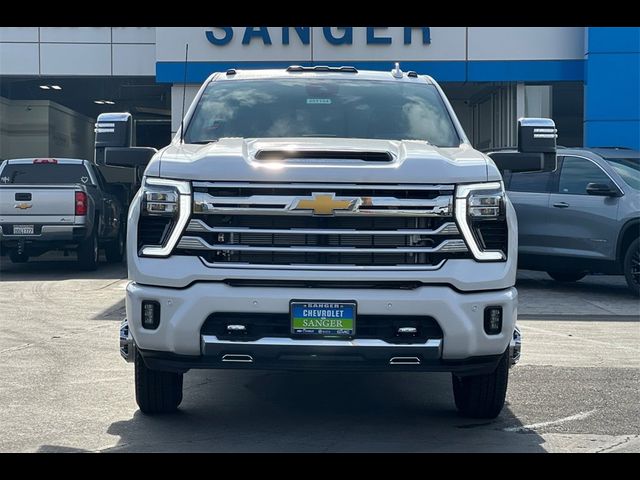 2025 Chevrolet Silverado 3500HD High Country