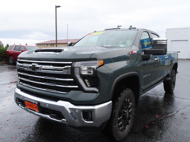 2025 Chevrolet Silverado 3500HD LTZ