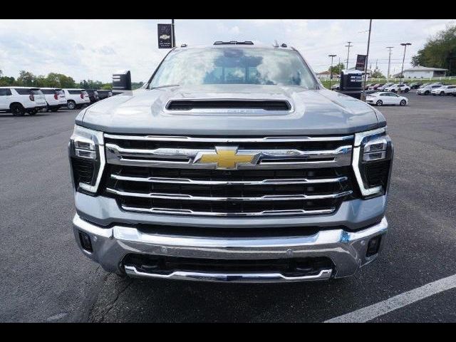 2025 Chevrolet Silverado 3500HD LTZ