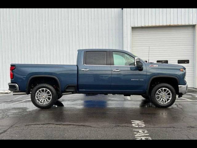 2025 Chevrolet Silverado 3500HD LTZ