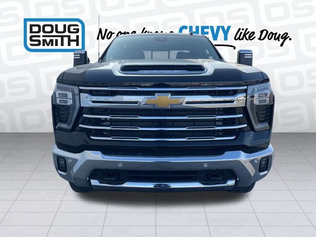 2025 Chevrolet Silverado 3500HD LTZ