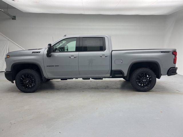 2025 Chevrolet Silverado 3500HD LTZ