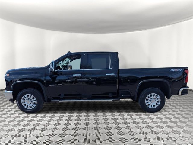 2025 Chevrolet Silverado 3500HD LTZ