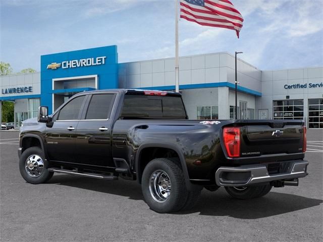 2025 Chevrolet Silverado 3500HD LTZ