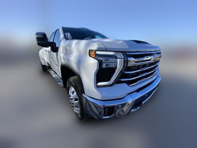 2025 Chevrolet Silverado 3500HD LTZ