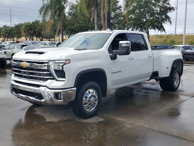 2025 Chevrolet Silverado 3500HD LTZ