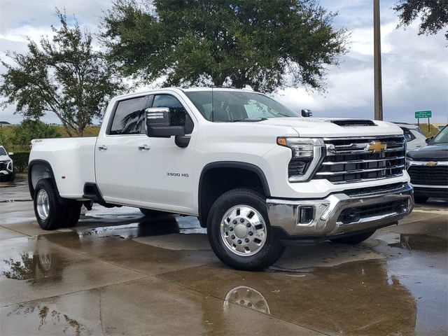 2025 Chevrolet Silverado 3500HD LTZ