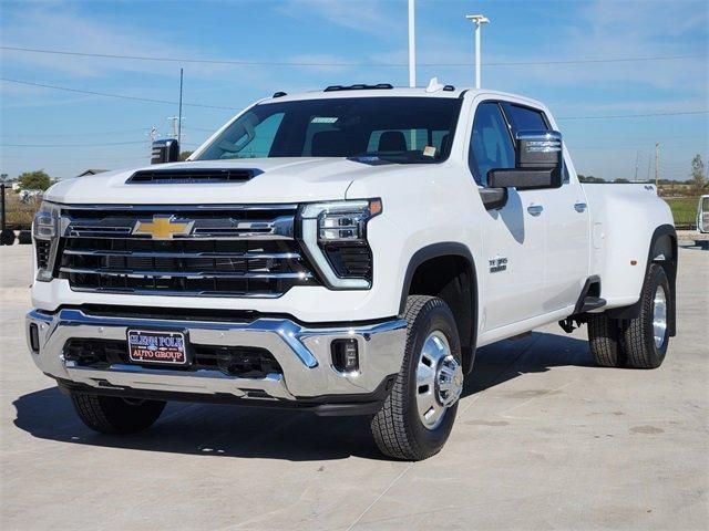 2025 Chevrolet Silverado 3500HD LTZ