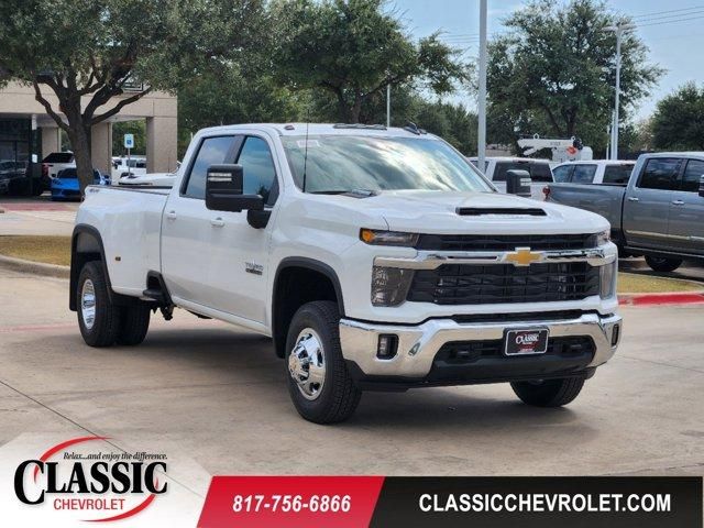 2025 Chevrolet Silverado 3500HD LT