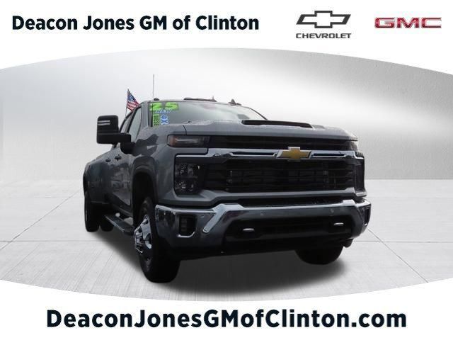 2025 Chevrolet Silverado 3500HD LT