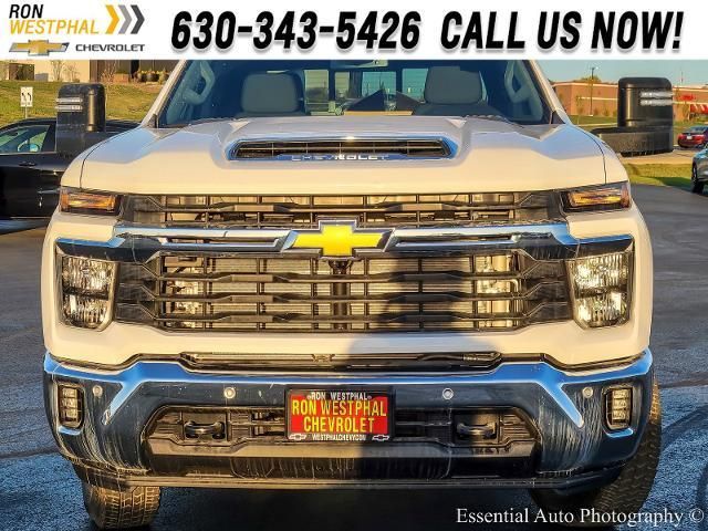 2025 Chevrolet Silverado 3500HD LT