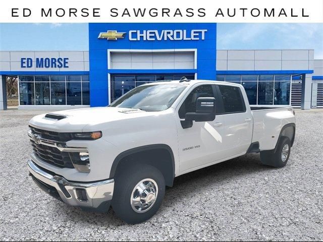 2025 Chevrolet Silverado 3500HD LT