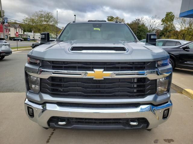 2025 Chevrolet Silverado 3500HD LT