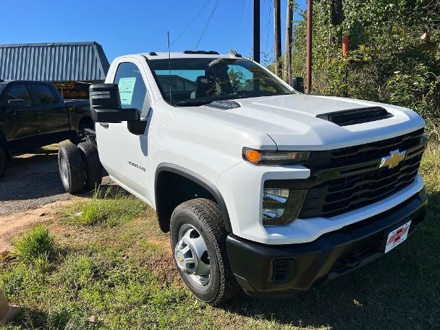 2025 Chevrolet Silverado 3500HD Work Truck