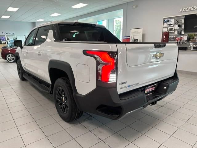 2025 Chevrolet Silverado EV LT