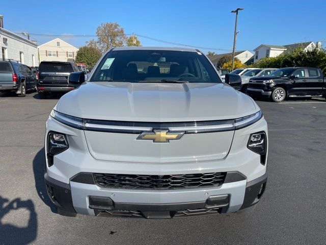 2025 Chevrolet Silverado EV LT