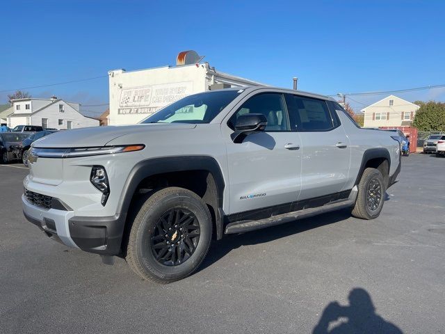 2025 Chevrolet Silverado EV LT