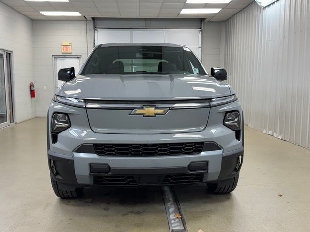 2025 Chevrolet Silverado EV LT