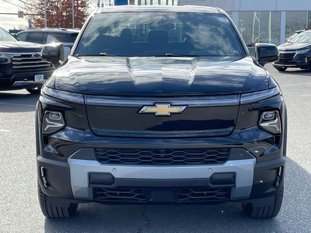 2025 Chevrolet Silverado EV LT