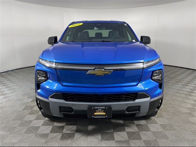 2025 Chevrolet Silverado EV LT