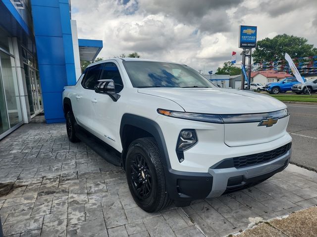 2025 Chevrolet Silverado EV LT