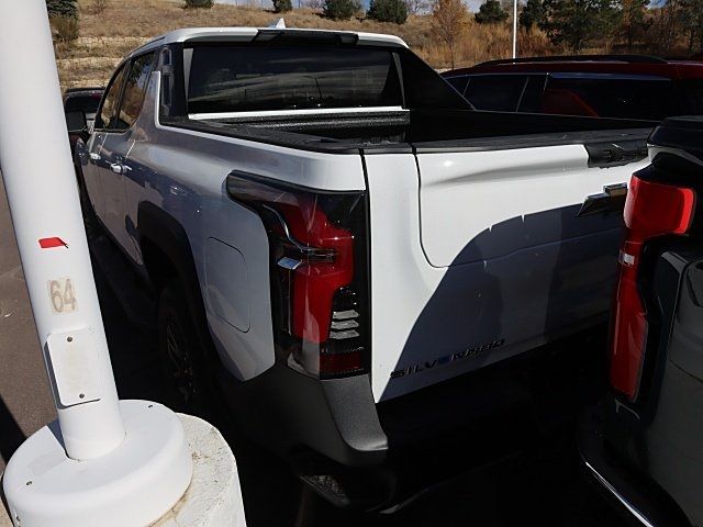 2025 Chevrolet Silverado EV LT