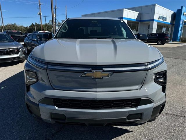 2025 Chevrolet Silverado EV LT